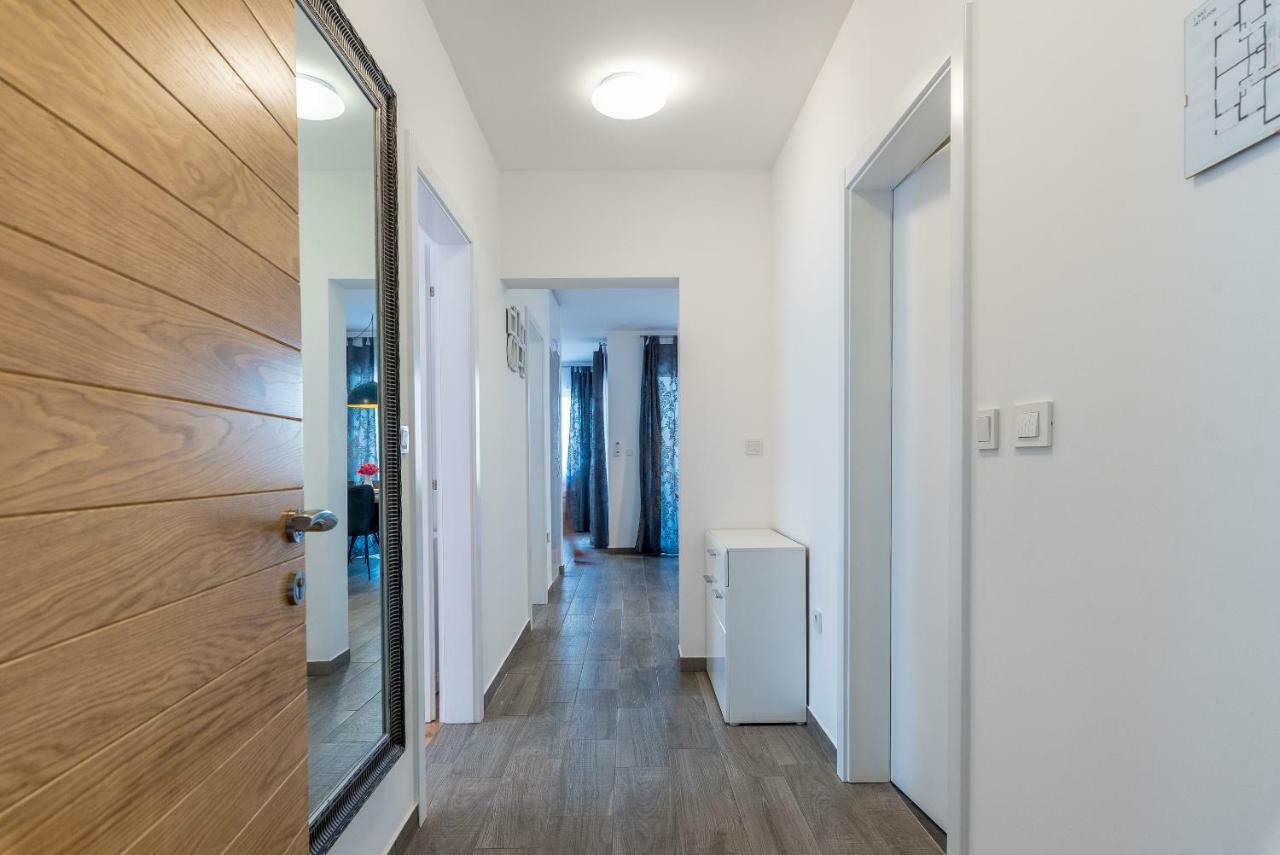 Villa Anja 1St Floor Peroj Exterior photo