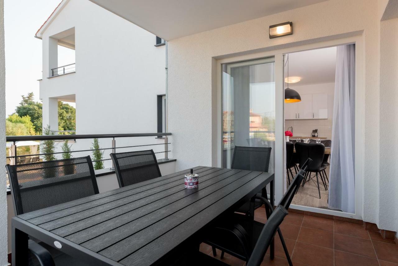 Villa Anja 1St Floor Peroj Exterior photo