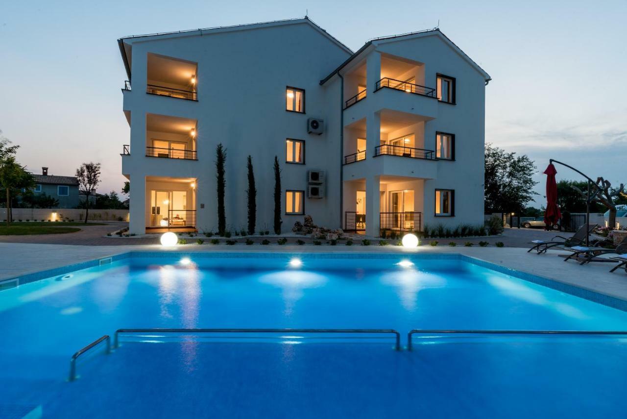 Villa Anja 1St Floor Peroj Exterior photo
