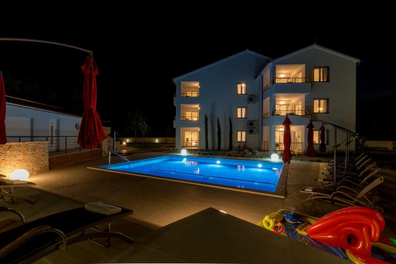 Villa Anja 1St Floor Peroj Exterior photo
