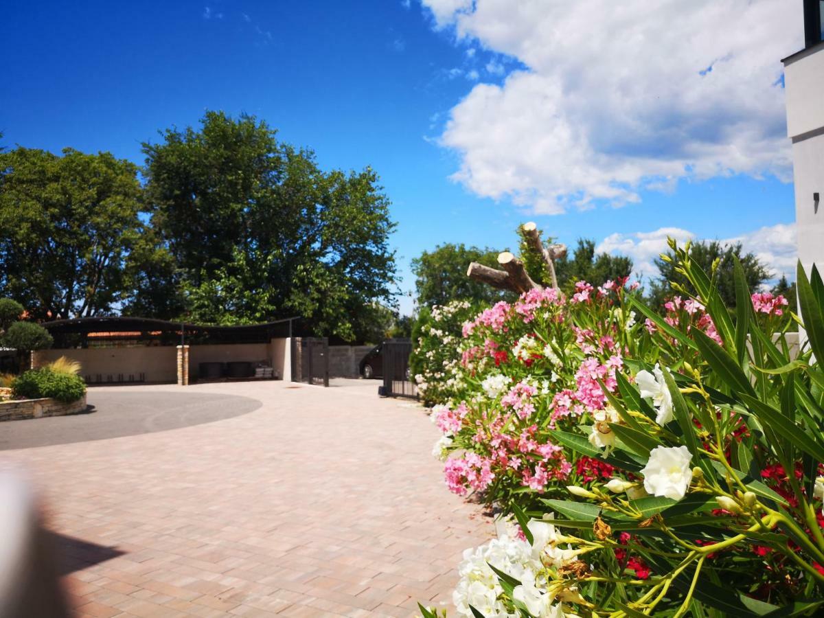 Villa Anja 1St Floor Peroj Exterior photo